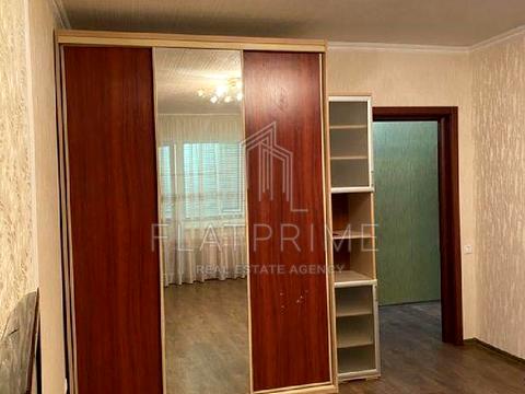 квартира за адресою Романа Шухевича просп. (Генерала Ватутіна), 12-А