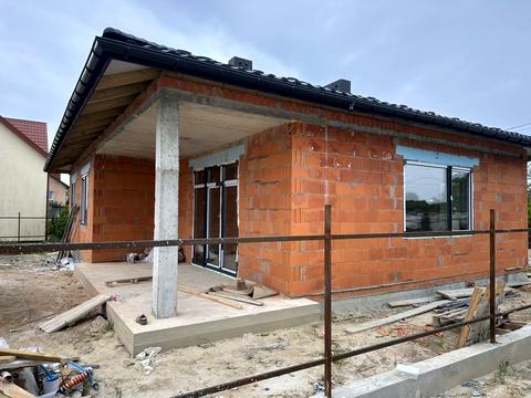 будинок за адресою с. Підрясне, Щаслива