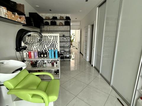 коммерческая по адресу Радужный массив ул., 4