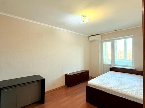 квартира за адресою Романа Шухевича просп. (Генерала Ватутіна), 24-Б