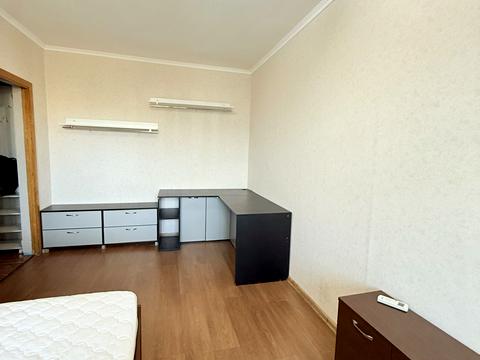 квартира за адресою Романа Шухевича просп. (Генерала Ватутіна), 24-Б