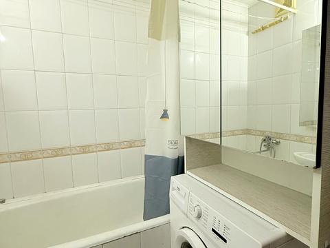 квартира за адресою Романа Шухевича просп. (Генерала Ватутіна), 24-Б