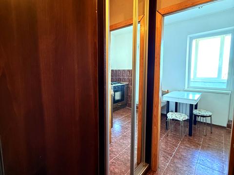 квартира за адресою Романа Шухевича просп. (Генерала Ватутіна), 24-Б