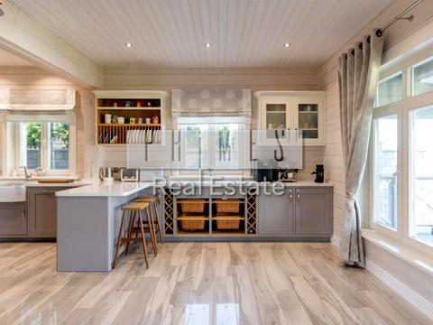 будинок за адресою Виноградна вул., 15