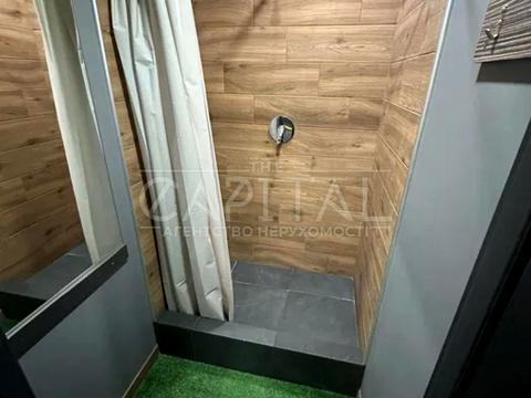 комерційна за адресою Івана Дяченка вул., 20Б