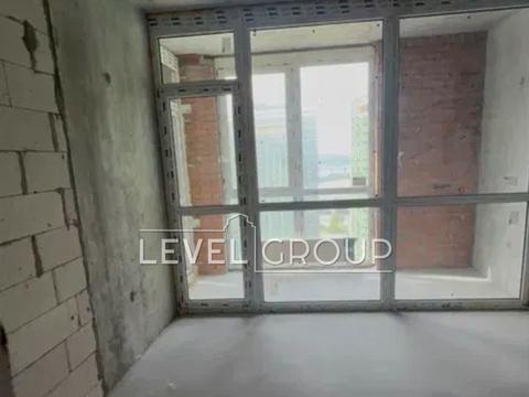 квартира за адресою Причальна вул., 8