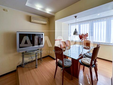 квартира за адресою Автозаводська вул., 56