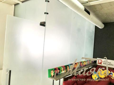 комерційна за адресою Воздвиженська вул., 51-А