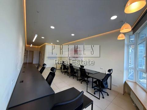 комерційна за адресою Кловський узвіз (Кловський), 7a