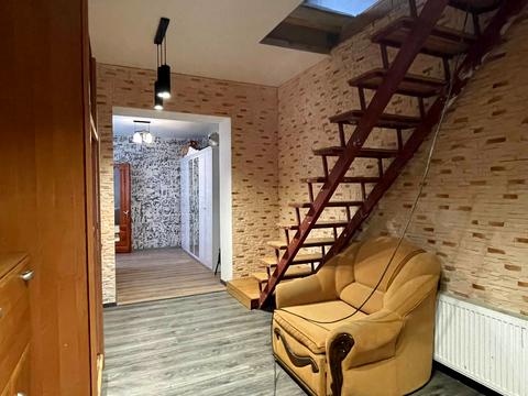 будинок за адресою Центральна вул.