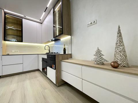 квартира за адресою Яблунева вул., (вул. Щаслива, 63)