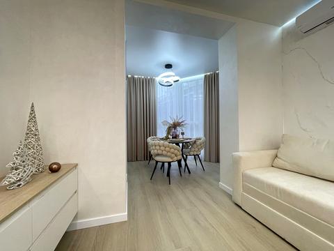 квартира за адресою Яблунева вул., (вул. Щаслива, 63)