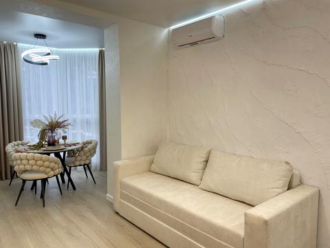 квартира за адресою Яблунева вул., (вул. Щаслива, 63)