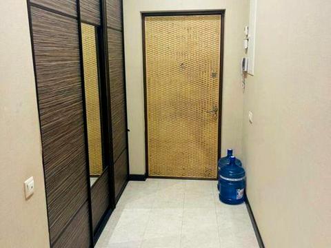 квартира за адресою Успішна вул., 18