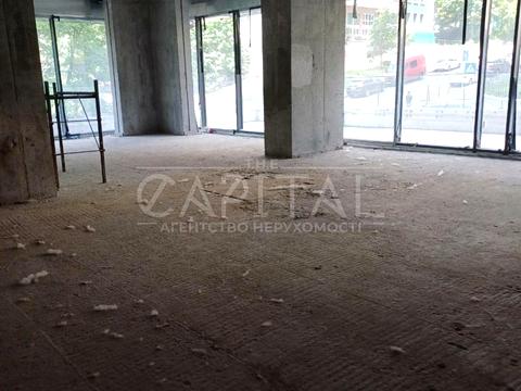 комерційна за адресою Предславинська вул., 20-А