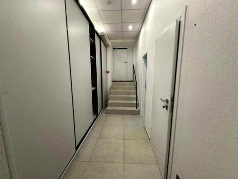 комерційна за адресою Голосіївський просп. (40-річчя Жовтня), 94/1