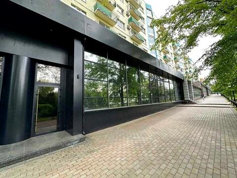 комерційна за адресою Голосіївський просп. (40-річчя Жовтня), 94/1