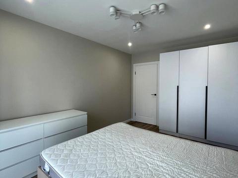 квартира за адресою Залізнична вул., 9А