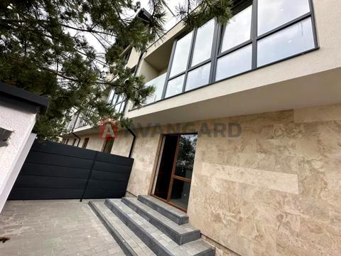 будинок за адресою Затишна, 4