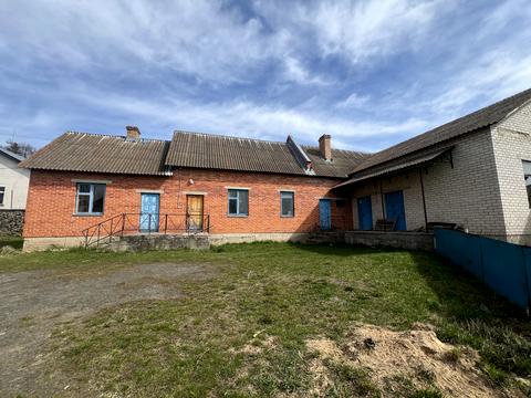 комерційна за адресою Богдана Хмельницького, 81