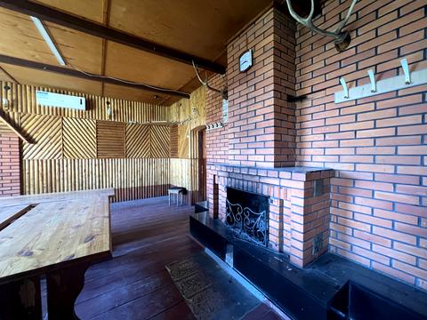 комерційна за адресою Богдана Хмельницького, 81