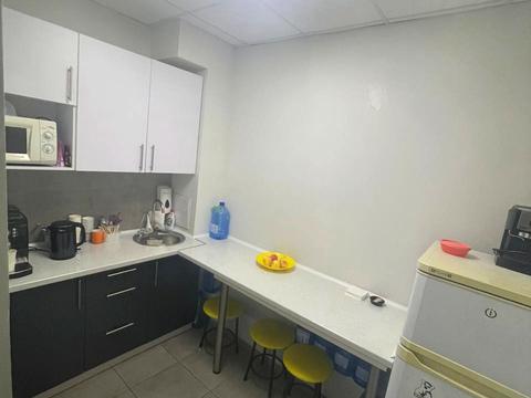 комерційна за адресою Виконкомівська вул., 24-А