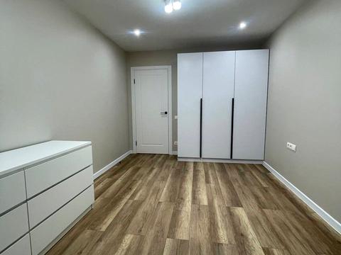 квартира за адресою Залізнична вул., 9А