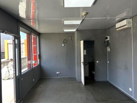 комерційна за адресою Соборна вул., 68