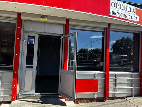 комерційна за адресою Соборна вул., 68