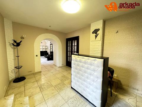 коммерческая по адресу Михаила Грушевского ул., 37