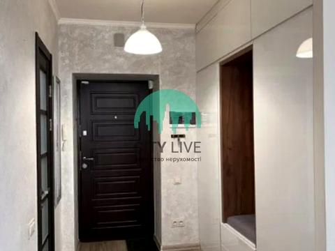 квартира за адресою с. Крихівці, Слобідська вул., 11