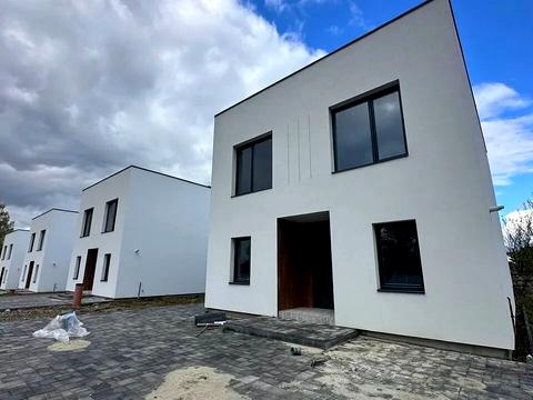 будинок за адресою Шухевичів, 32