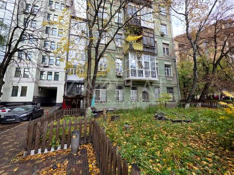 комерційна за адресою Київ, Саксаганського вул., 103