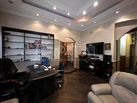 комерційна за адресою Київ, Саксаганського вул., 103