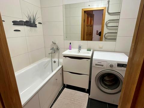 квартира за адресою Британська вул. (Горького), 2