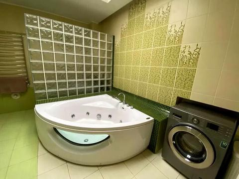 квартира за адресою Василя Симоненка вул., 30А