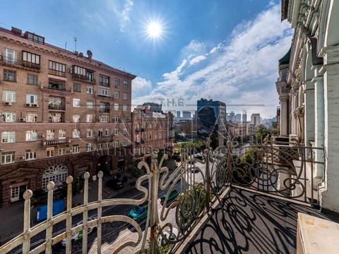 комерційна за адресою Велика Васильківська вул. (Червоноармійська), 32А