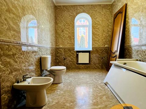 будинок за адресою Василя Сухомлинського вул., 19