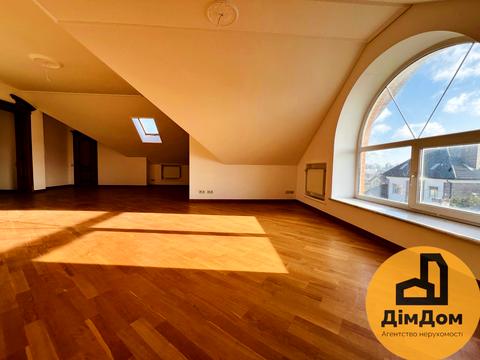 будинок за адресою Василя Сухомлинського вул., 19