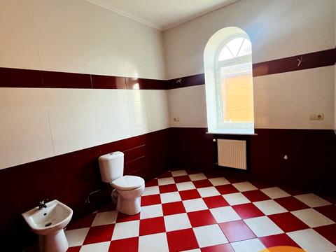 будинок за адресою Василя Сухомлинського вул., 19