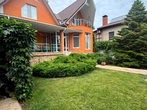 будинок за адресою Дениса Максишка вул. (Марії Демченко)