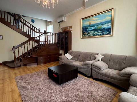 будинок за адресою Дениса Максишка вул. (Марії Демченко)