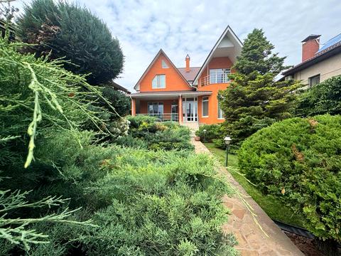 будинок за адресою Дениса Максишка вул. (Марії Демченко)