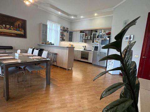 будинок за адресою Дениса Максишка вул. (Марії Демченко)