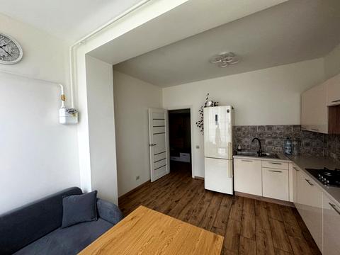 квартира за адресою Миру вул., 10