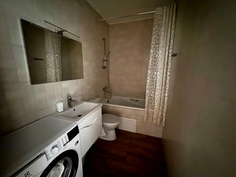 квартира за адресою Миру вул., 10