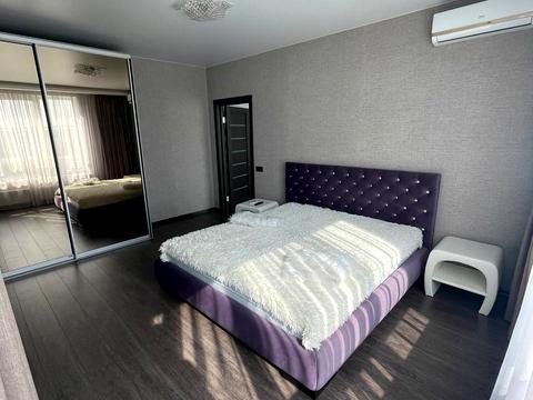 квартира по адресу Миколы Бажана просп., 1-А