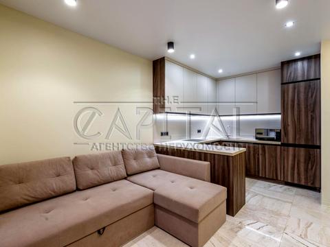 квартира по адресу Салютная ул., (Будинок 02301-02303)