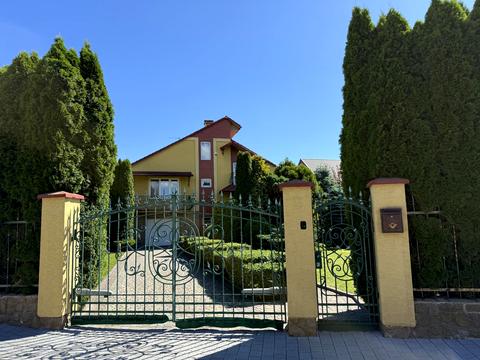 дом по адресу Шептицкого ул.