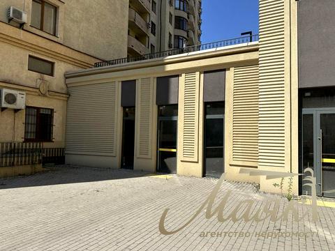 комерційна за адресою Річкова вул., 4